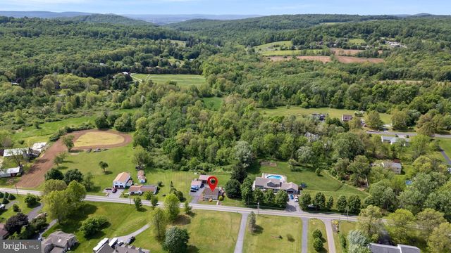 50 CLAY VALLEY RD, Fleetwood, PA 19522