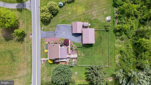 50 CLAY VALLEY RD, Fleetwood, PA 19522