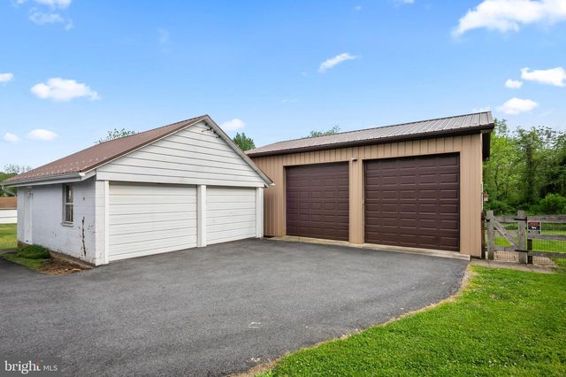 50 CLAY VALLEY RD, Fleetwood, PA 19522