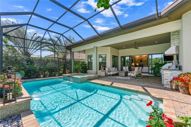 6818 Canwick Cove CIR, Naples, FL 34113