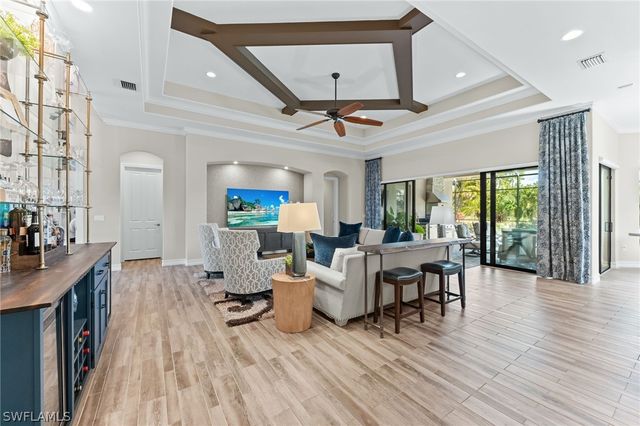 6818 Canwick Cove CIR, Naples, FL 34113