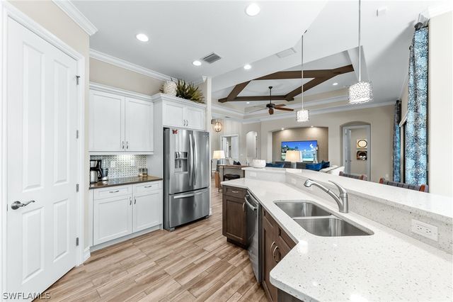 6818 Canwick Cove CIR, Naples, FL 34113