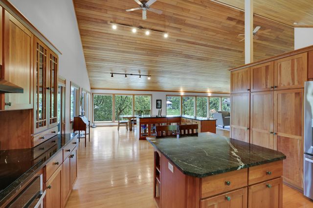 502 Shoreline Drive, Wayzata, MN 55391