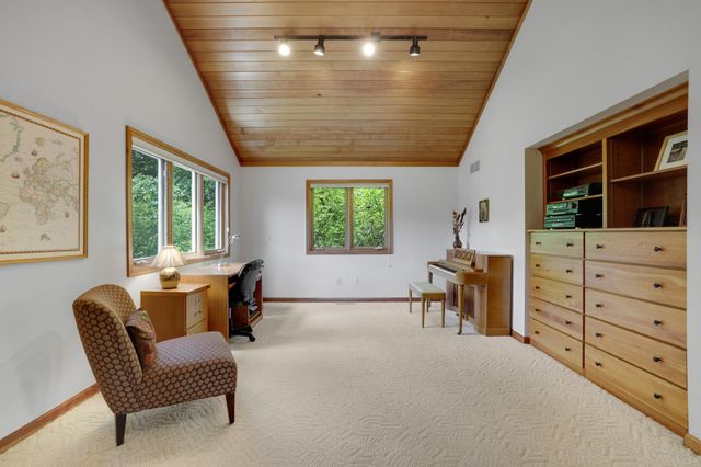 502 Shoreline Drive, Wayzata, MN 55391