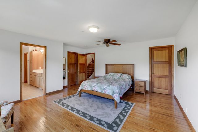 502 Shoreline Drive, Wayzata, MN 55391