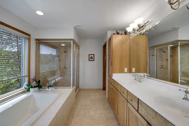 502 Shoreline Drive, Wayzata, MN 55391