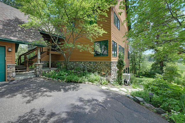 502 Shoreline Drive, Wayzata, MN 55391