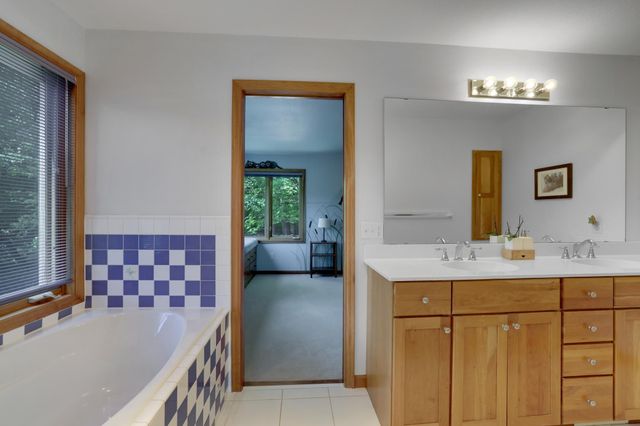 502 Shoreline Drive, Wayzata, MN 55391