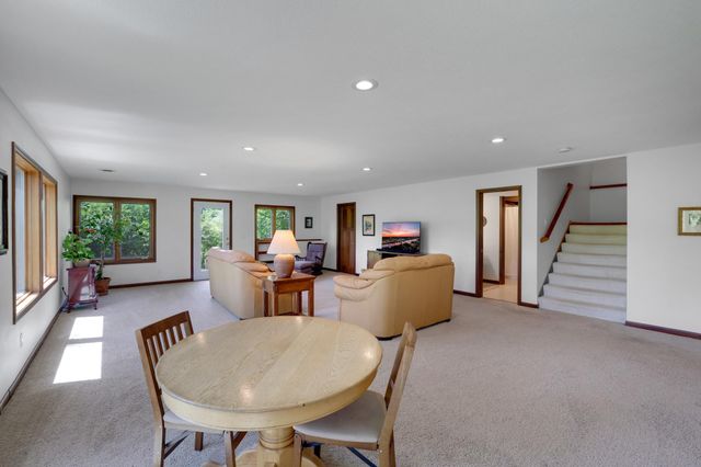 502 Shoreline Drive, Wayzata, MN 55391