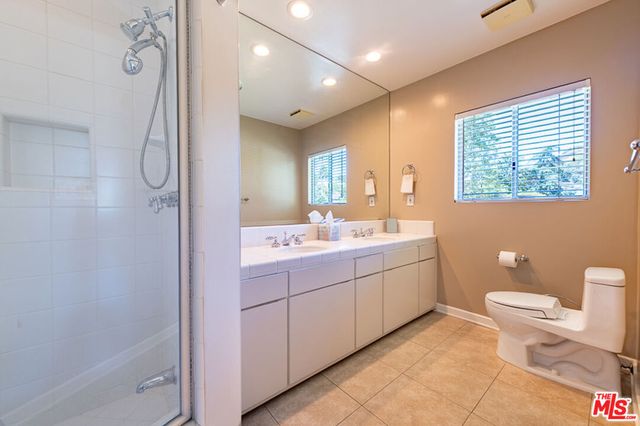 16617 Park Lane Circle, Los Angeles, CA 90049