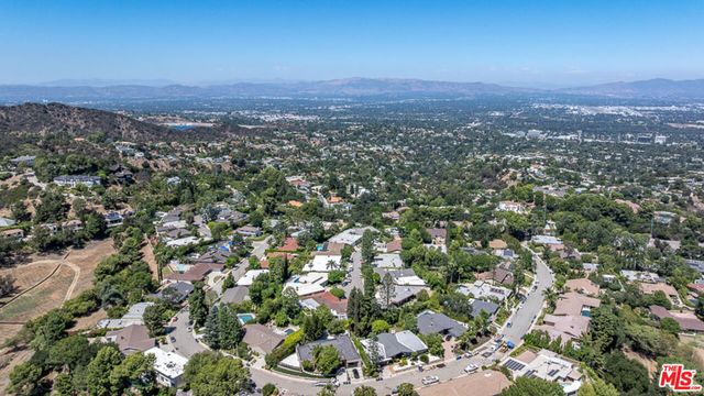 16617 Park Lane Circle, Los Angeles, CA 90049