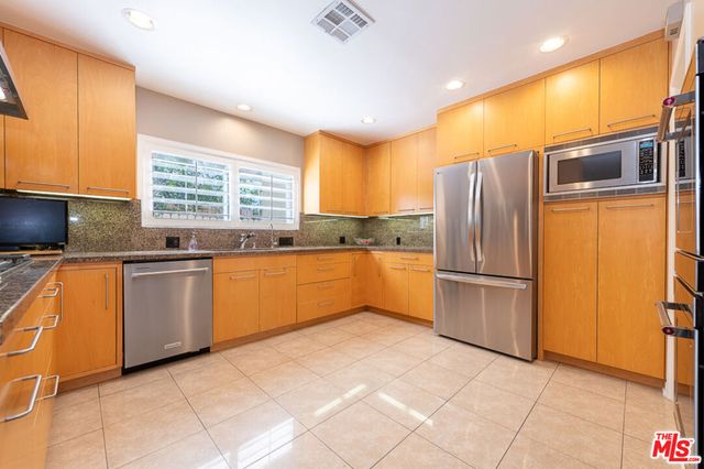 16617 Park Lane Circle, Los Angeles, CA 90049