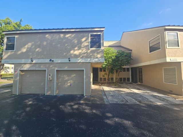 11696 NW 20th Drive 11696, Coral Springs, FL 33071