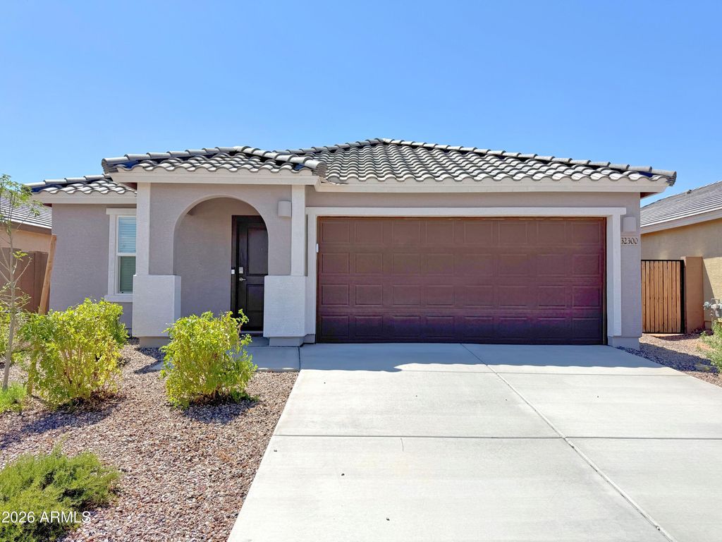 32300 N Hermon Road, San Tan Valley, AZ 85143