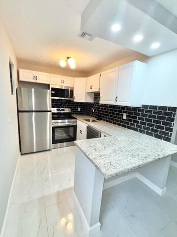 801 Central Avenue, Stuart, FL 34994