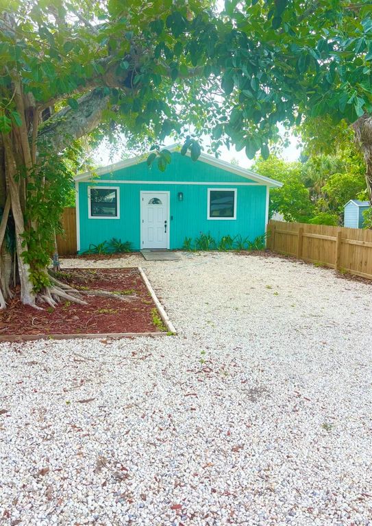 801 Central Avenue, Stuart, FL 34994