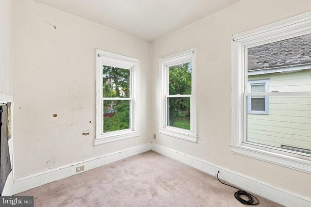517 LECONEY AVE, Palmyra, NJ 08065