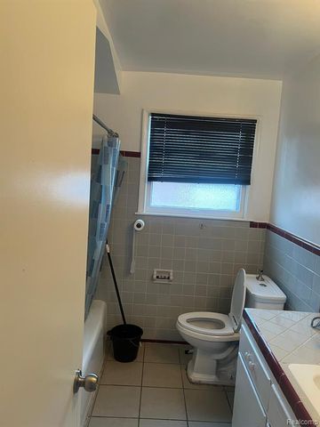 15758 Hubbell Street, Detroit, MI 48227