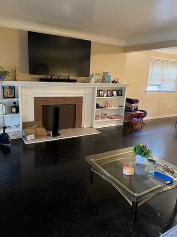 15758 Hubbell Street, Detroit, MI 48227