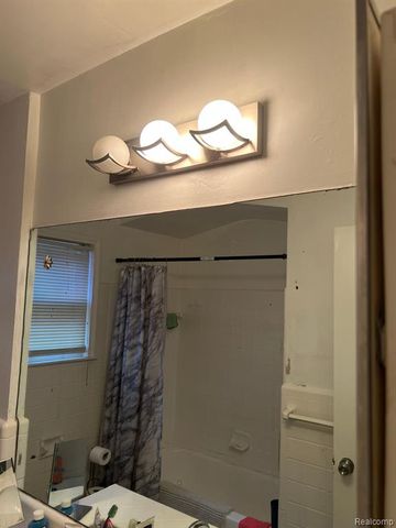 15758 Hubbell Street, Detroit, MI 48227