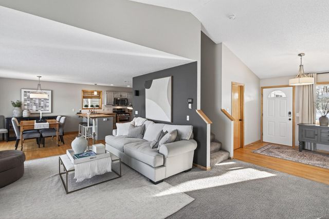 4648 S Lake Sarah Drive, Maple Plain, MN 55359