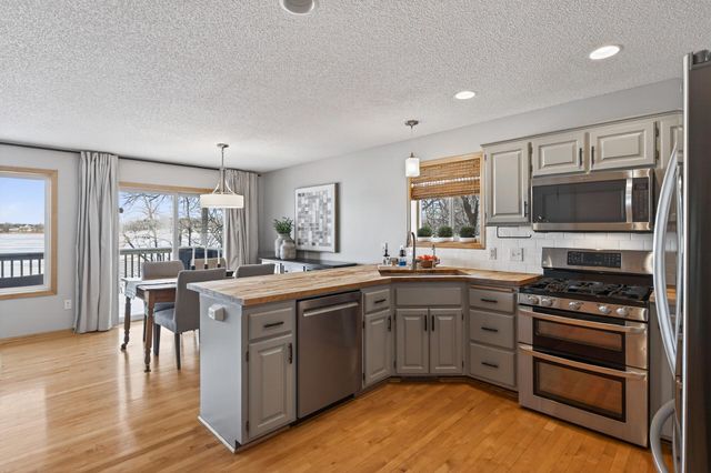 4648 S Lake Sarah Drive, Maple Plain, MN 55359