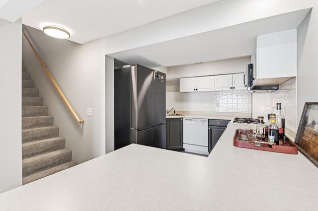 4648 S Lake Sarah Drive, Maple Plain, MN 55359