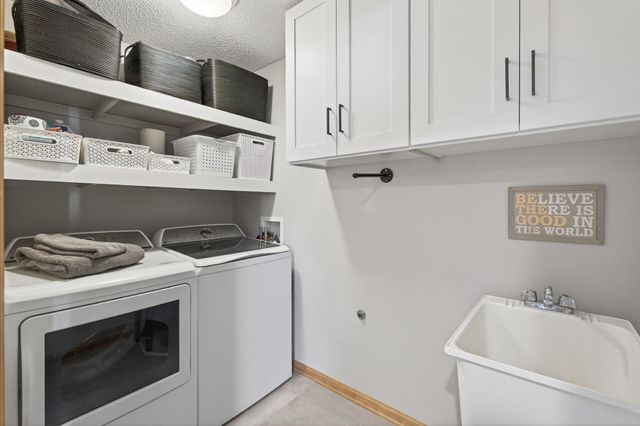 4648 S Lake Sarah Drive, Maple Plain, MN 55359