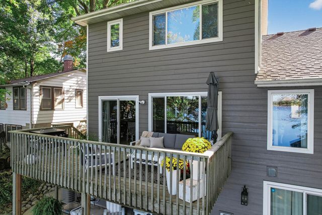 4648 S Lake Sarah Drive, Maple Plain, MN 55359