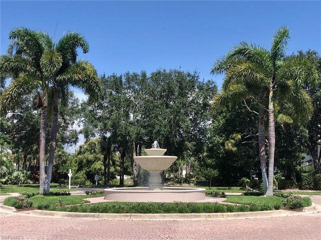 6914 Satinleaf RD N # 204, Naples, FL 34109