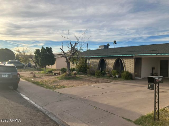 4214 W Lewis Avenue, Phoenix, AZ 85009