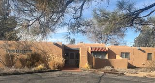 6509 Poza Rica Court NW, Los Ranchos, NM 87107
