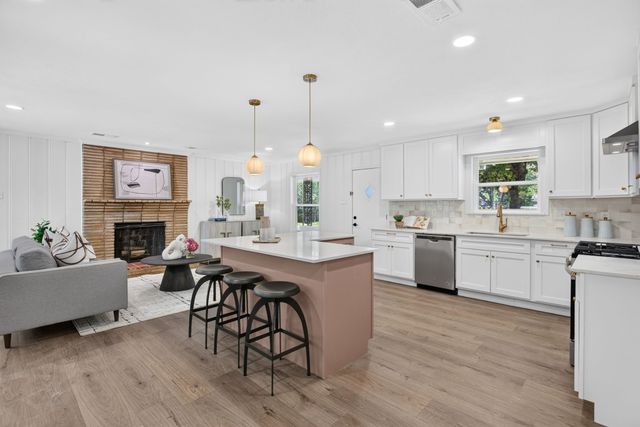 716 Mayrant Drive, Dallas, TX 75224