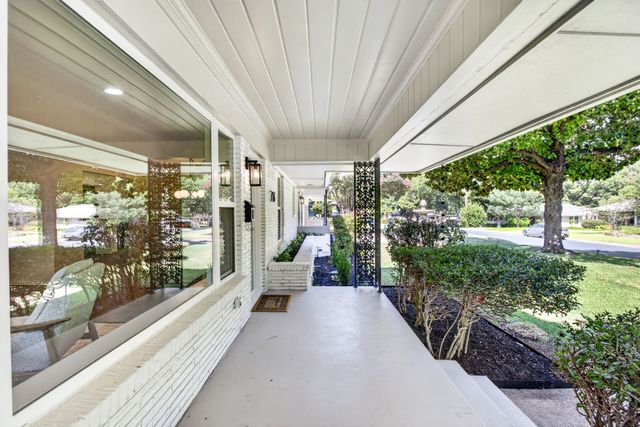 716 Mayrant Drive, Dallas, TX 75224