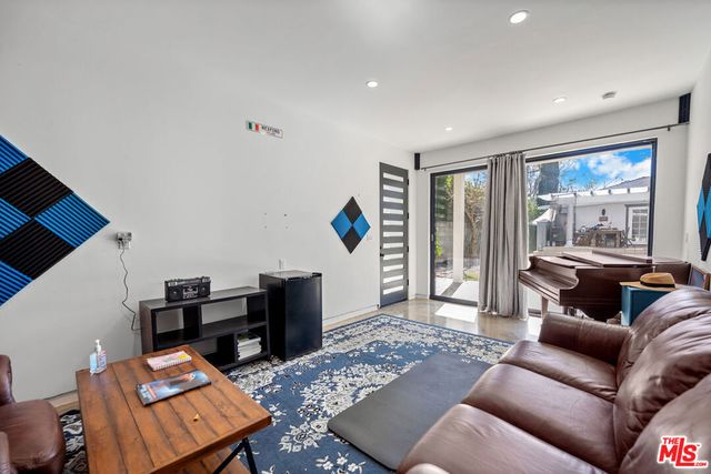 2646 Westwood Boulevard, Los Angeles, CA 90064