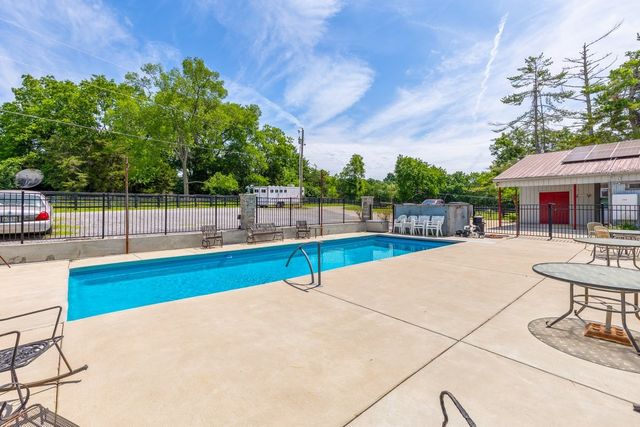 905 Hickory Hills Dr, Franklin, TN 37067