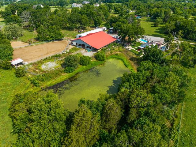 905 Hickory Hills Dr, Franklin, TN 37067