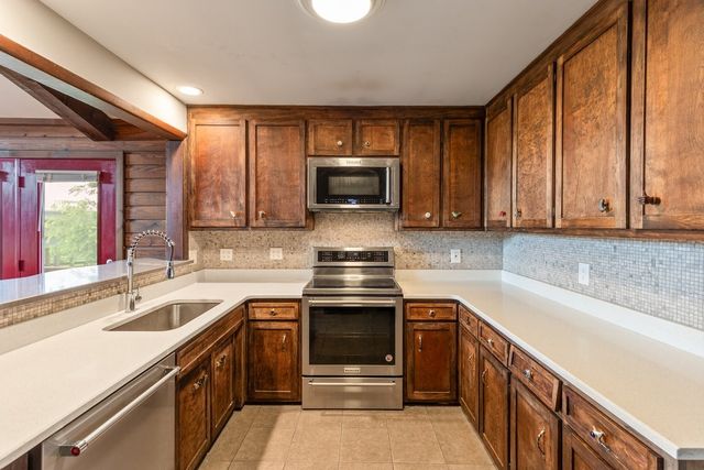 905 Hickory Hills Dr, Franklin, TN 37067