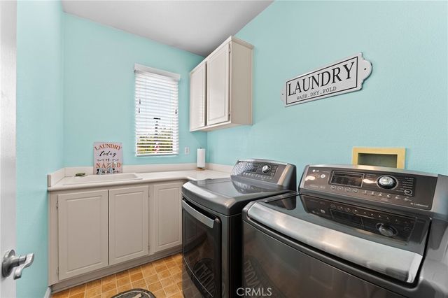 16083 Sunshine, Chino, CA 91708