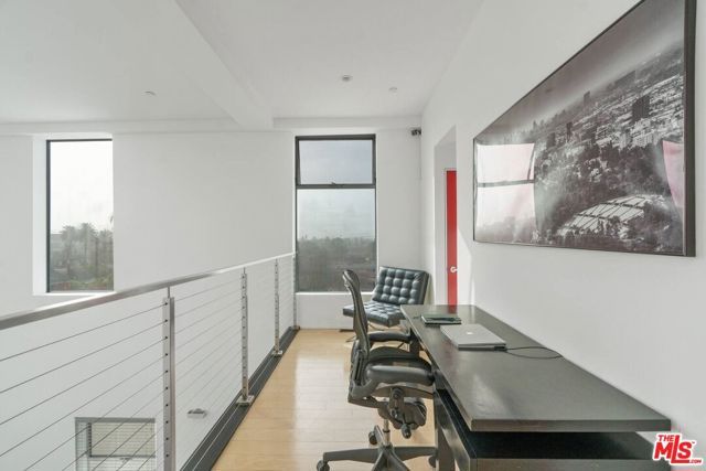 611 N Bronson Avenue 10, Los Angeles, CA 90004