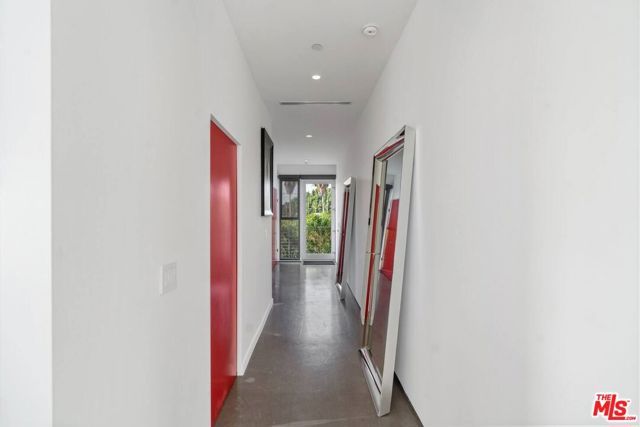 611 N Bronson Avenue 10, Los Angeles, CA 90004