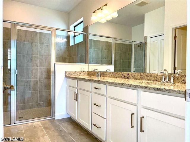 10525 Timber Creek DR, Fort Myers, FL 33913