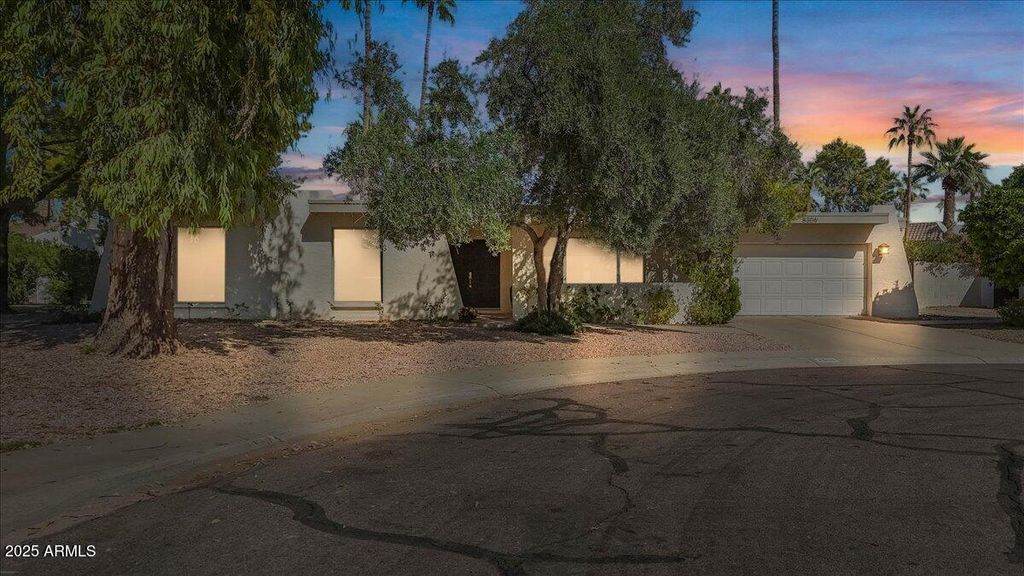 8306 E VIA DE DORADO --, Scottsdale, AZ 85258
