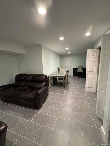 182 Beach 125th Street 1G, Rockaway Park, NY 11694