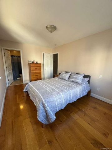 182 Beach 125th Street 1G, Rockaway Park, NY 11694