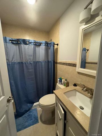 182 Beach 125th Street 1G, Rockaway Park, NY 11694