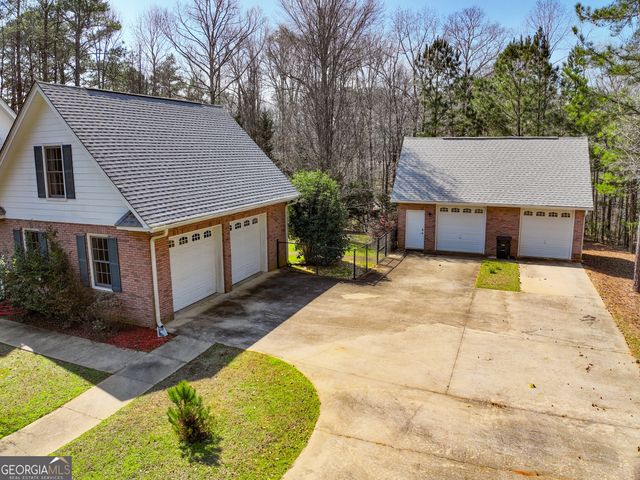1155 Co Rd 517, Lanett, AL 36863
