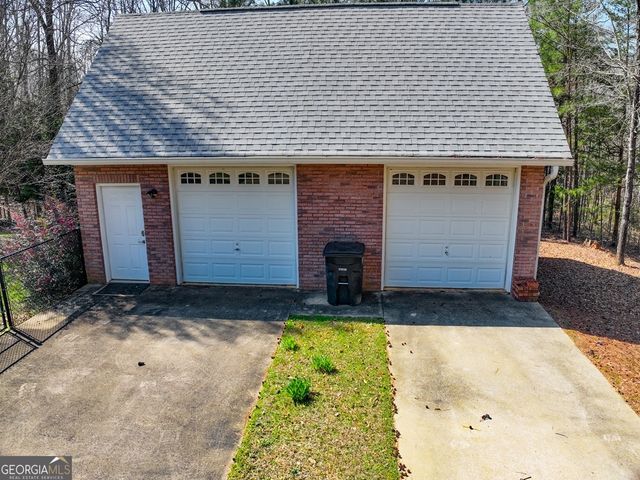 1155 Co Rd 517, Lanett, AL 36863