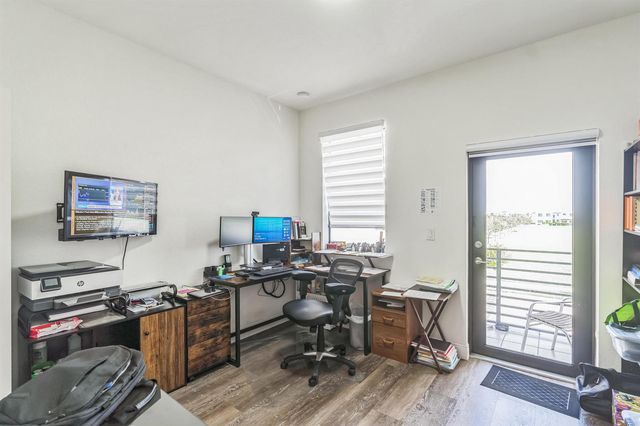 230 NE 208th Terrace 230, North Miami Beach, FL 33179