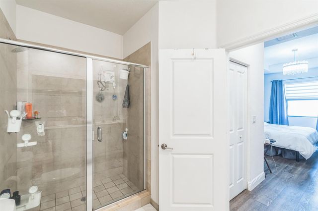 230 NE 208th Terrace 230, North Miami Beach, FL 33179